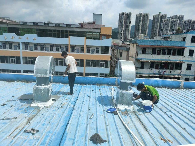 夏邑钢结构屋面涂料维修方法